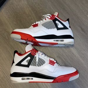 Jordan 4 (Fire red 2020)